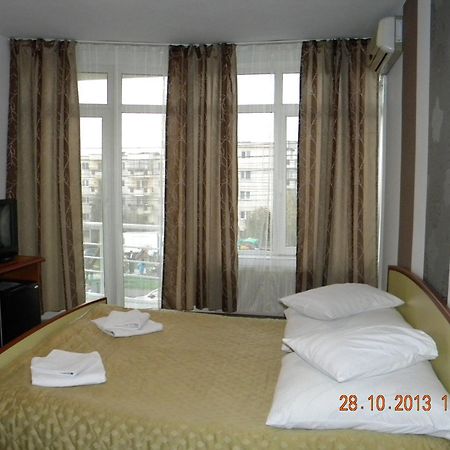 Vila Meteor Bed & Breakfast Cluj-Napoca Room photo